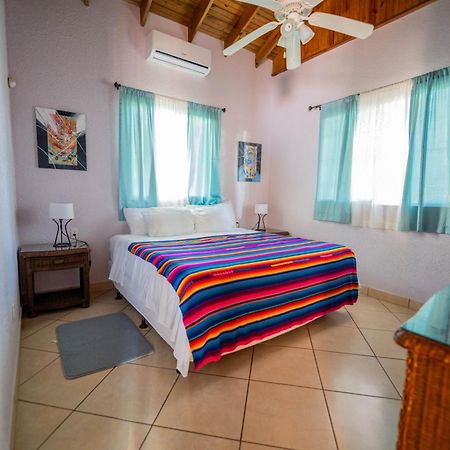 Seaside Inn Roatan West Bay Exterior foto